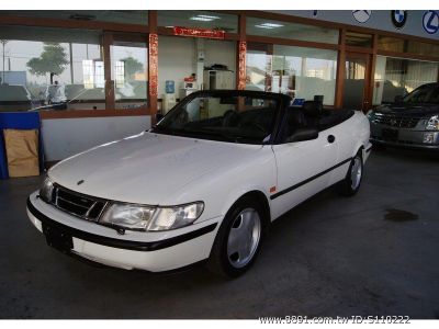 绅宝中古车,900中古车, saab 1996年 900 se 白色 软顶敞篷 高清图片