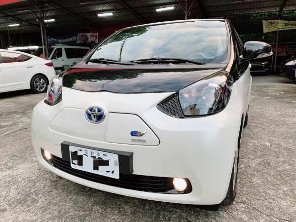 Toyota 豐田中古車 二手車 實車實價 就到81嚴選 81汽車 Toyota 豐田中古車 二手車 實車實價 就到81嚴選 81汽車