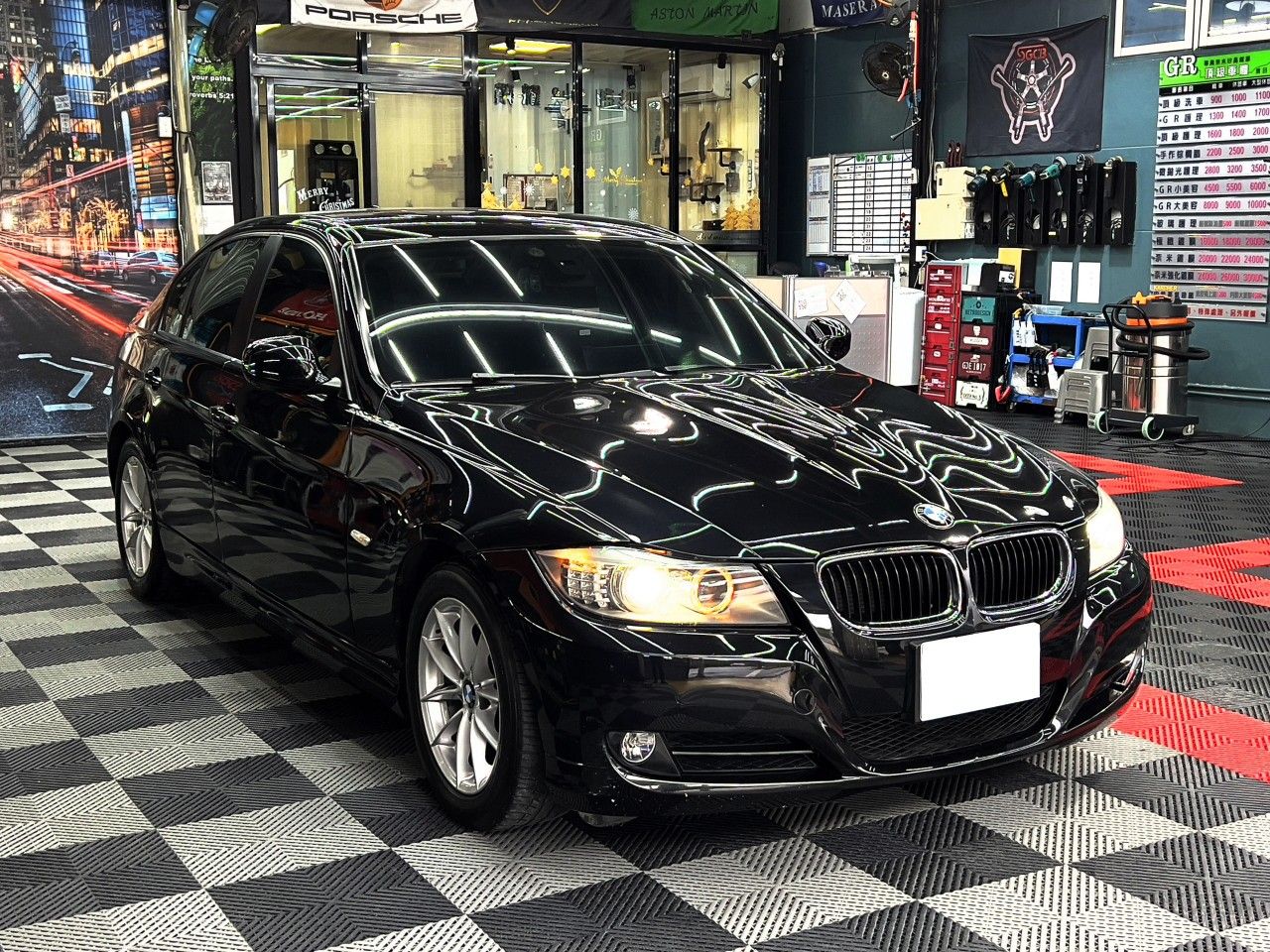 Bmw 寶馬中古車 二手車 實車實價 就到81嚴選 81汽車