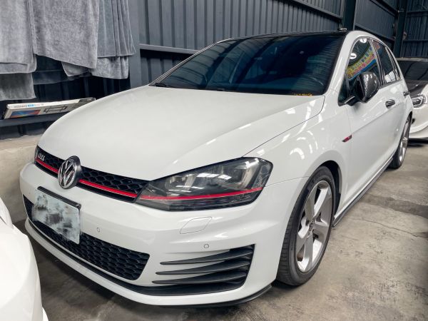 Volkswagen 福斯中古車 二手車 實車實價 就到81嚴選 81汽車