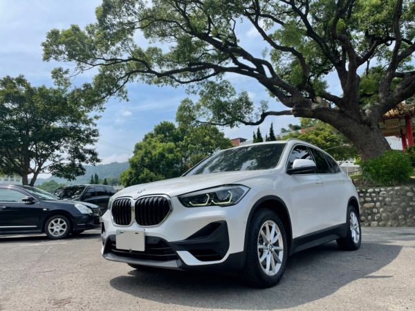 Bmw 寶馬中古車 二手車 實車實價 就到81嚴選 81汽車