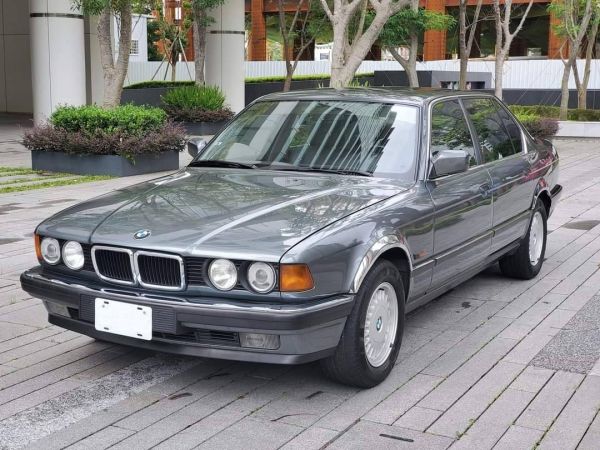 Bmw 寶馬中古車 二手車 實車實價 就到81嚴選 81汽車