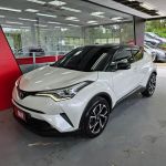 2018 Toyota C-HR 尊爵AWD  跨界小休旅  輕鬆停車又省油