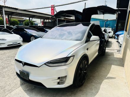 Tesla/Model X  2018款 1.1L以下