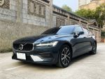 原廠認證 V60 B4 Momentum 料...