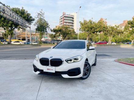 BMW/1-Series Hatchback 118i Sport Line 2021款 1.5L