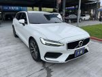 2022款 V60 輕油電 節能旅跑車...