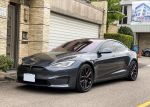 MODEL S Plaid版 選配滿 EAP 白內裝 YOKE方向盤 21吋鋁圈