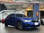 BMW 330i M Sport 抬頭顯示器 ...