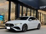 2025式 M-Benz A180 Sedan 總...