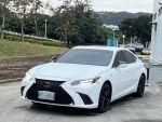 2023年LEXUS ES250 F-sport版...