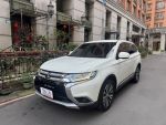 MITSUBISHI Outlander 座椅5人...