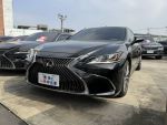 格上中古車 2019年 LEXUS ES25...