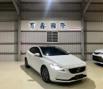2018 V40 旗艦版 盲點 跟車 安全配備都有 僅跑6萬 車況新
