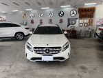 2017/18年式 BENZ GLA180  少...