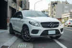 2018年領牌、渦輪增壓、自動停車、衛星導航、空力套件、環景、電動方向盤、平握把