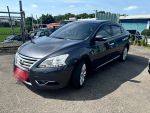 2015 Nissan Sentra 1.8 旗艦版 電動椅 導航 恆溫 定速