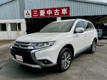 優質五人座白色 OUTLANDER...
