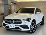 2020 Benz GLC300 Coupe 總代理 只跑6萬 白色《東威》
