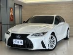 2022 Lexus IS300H 頂級版 只跑2萬 天窗 保固中 白色《東威》