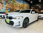 2023 330i Sport line 大包 白...