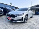 上順2025年式 SKODA OCTAVIA C...