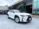 LEXUS UX250H僅跑3萬倒車鏡頭...
