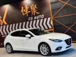 抬頭顯示器 天窗 免鑰匙啟動 摸門 雙區恆溫 CarPlay 電折後視鏡