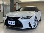 2022 Lexus IS300h 只跑4萬 保...