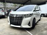 7人座 盲點偵測 後方車側警示 第二排座椅為頭等艙級Ottoman大型座椅 舒適