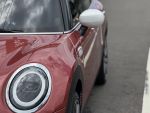 Mini Clubman 白黑漸層屋頂設計 懸浮鋁圈蓋