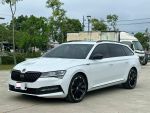 Skoda superb Combi Sportline...