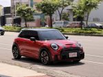 Mini Hatch JCW 配備滿