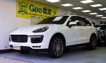 PORSCHE CAYENNE TURBO 純粹的...