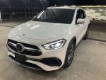 W自售 2021 GLA180 一手女用車...