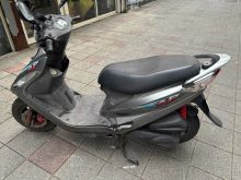  一手車，沒有事故，有碟煞，沒有淹過水。有定期保養剛換過電池。原廠引擎沒有拆過。