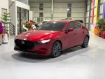 正2021年Mazda3 5D 僅跑三萬公...