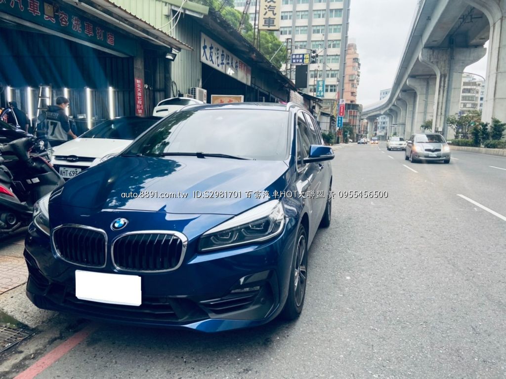 稀有七人座流著bmw血液的mpv 中古車 二手車 價格 圖片 配備 說明 81汽車